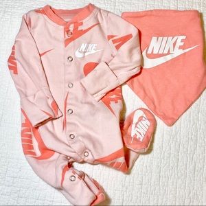 Nike 2pc Set Pink Jumpsuit and Bib size NB
